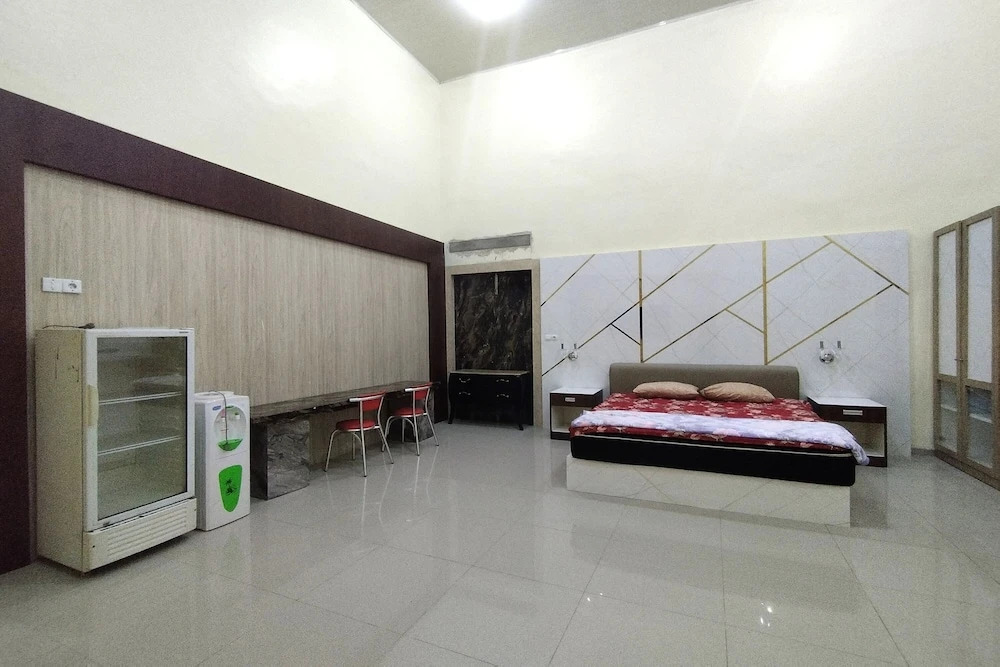 RedDoorz near Islamic Center Jambi