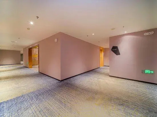 Echarm Hotel (Foshanxi Railway Station Luocun)