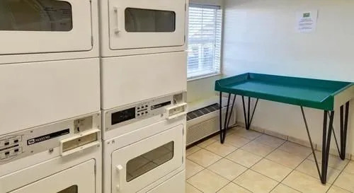 InTown Suites Extended Stay Houston TX - Hobby Airport