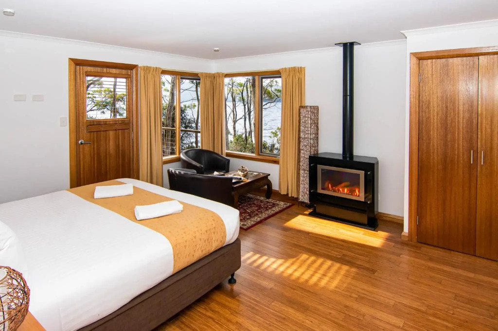 Lake St Clair Lodge