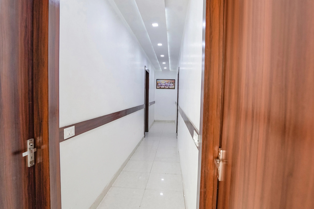 FabHotel Urban Inn