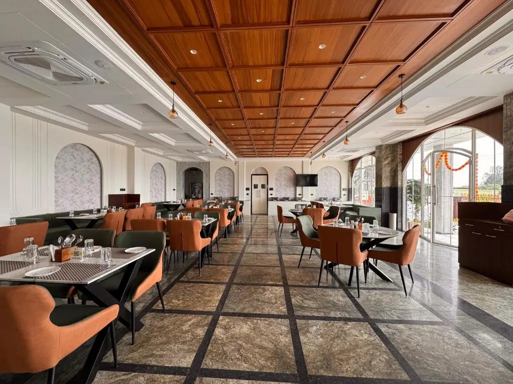 Hotel Mumbai House Pithampur