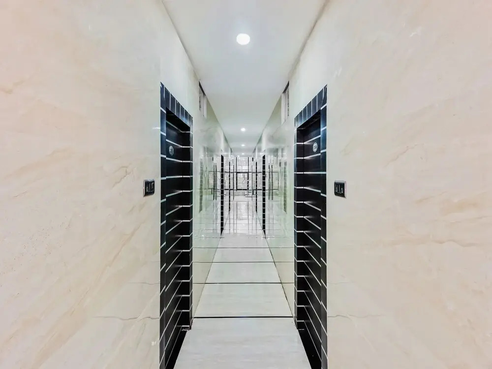 OYO 29131 Hotel MN Grand