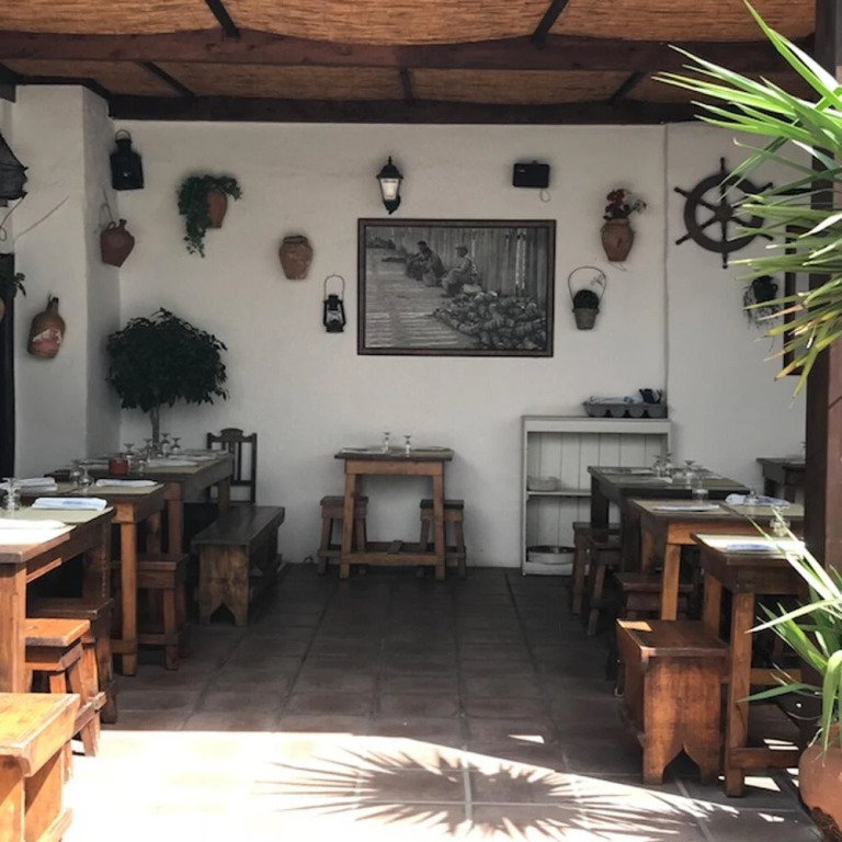 Studio in Portimão, With Wonderful City View, Furnished Balcony and Wi
