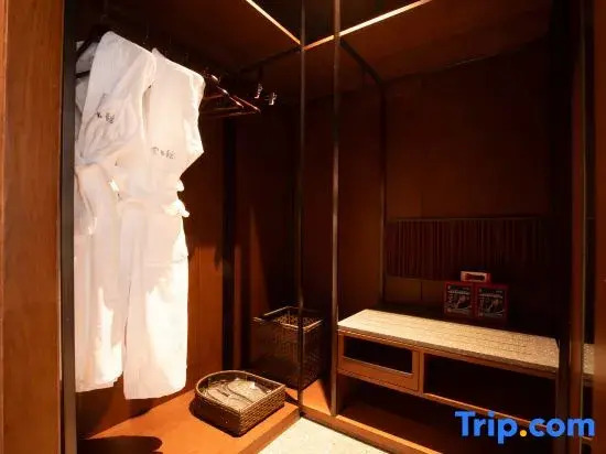 Minshan Yundi Hotel