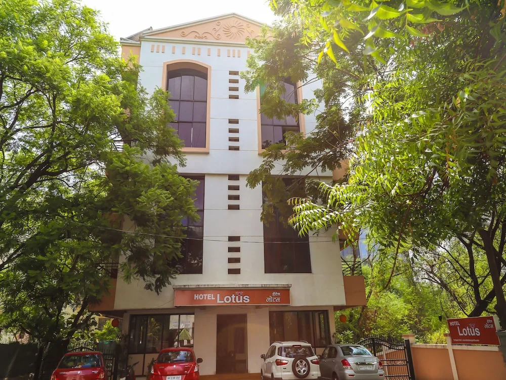 Lotus Hotel