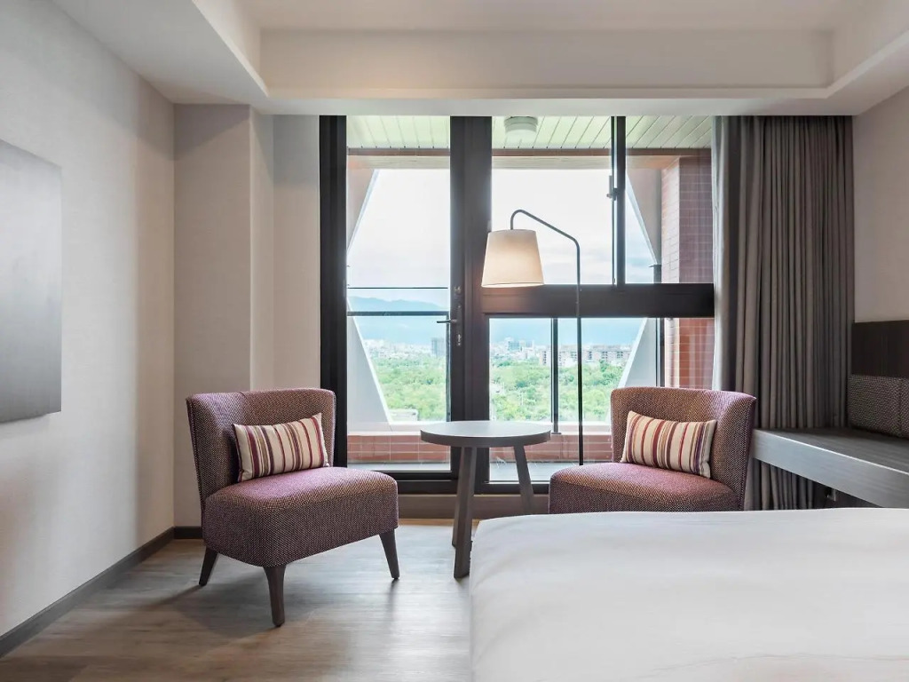 Lakeshore Hotel Yilan