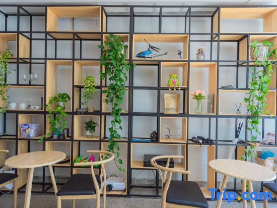 Dali Spirited Away Panoramic Sea View Guesthouse (Erhai Ecological Corridor San Sheng Island Branch)