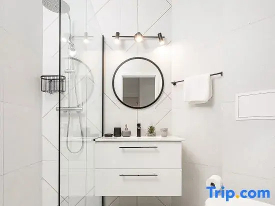 Lumina Charming 3-room apartment in the center of Warsaw
