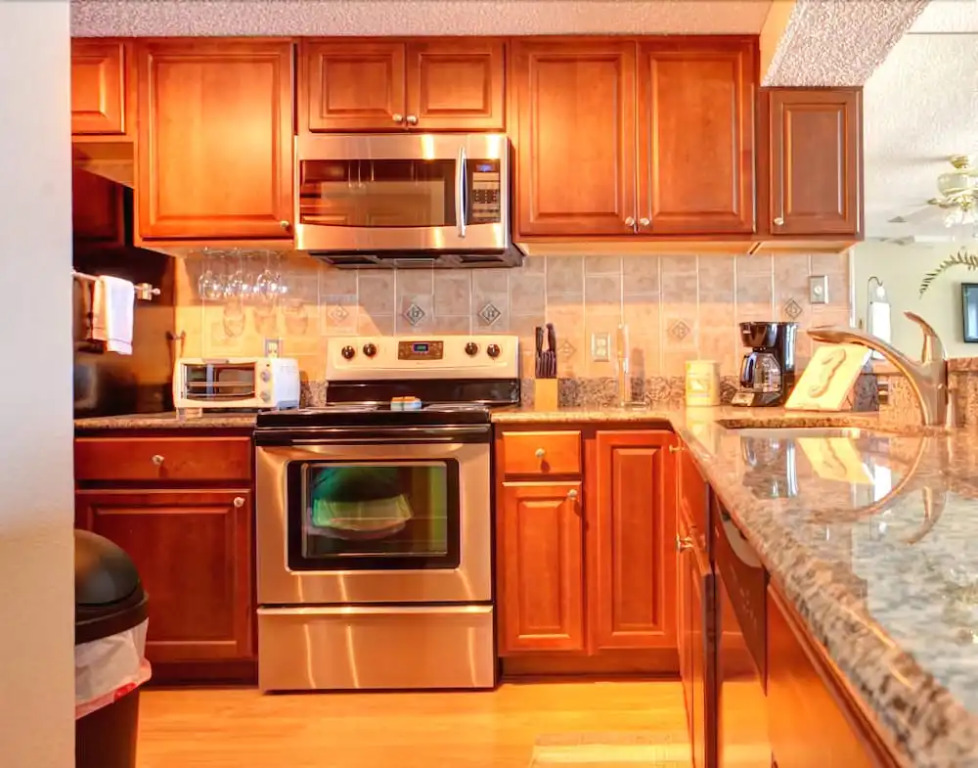 Surfside Six E - Two Bedroom Condo