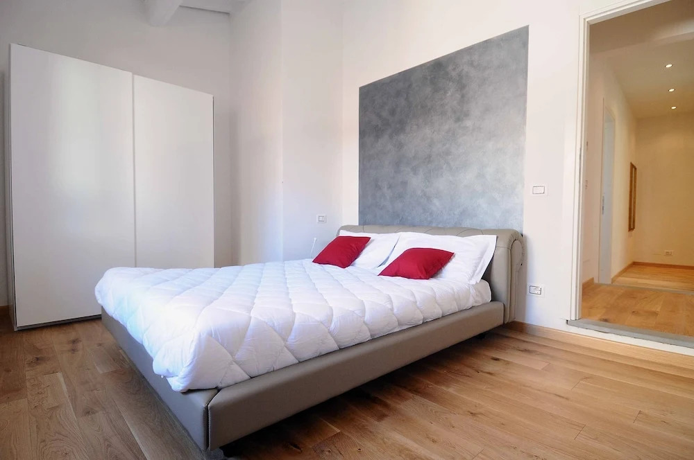 Apartment overlooking the Duomo, it seems to touch it