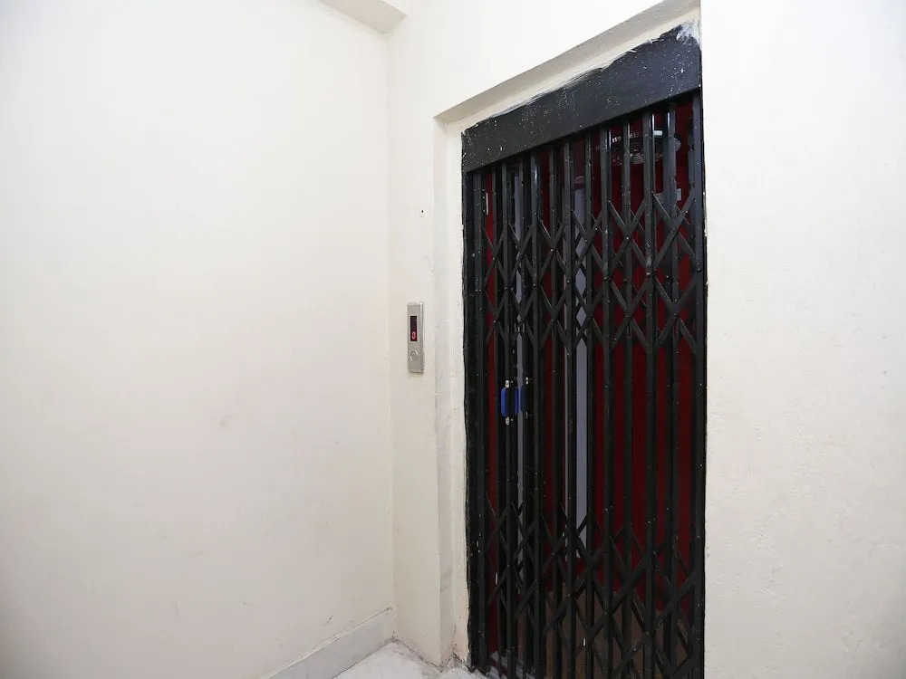 OYO 23623 Aakash Bika Guest House