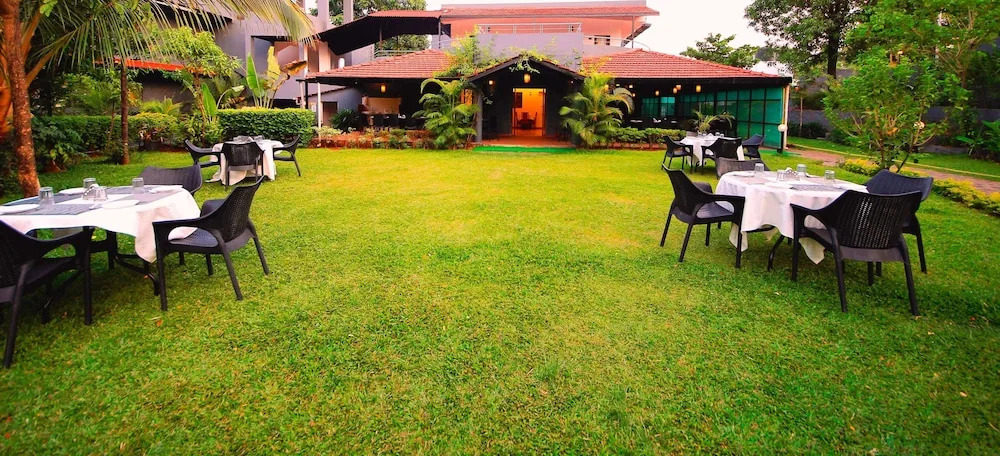 Yash Resort