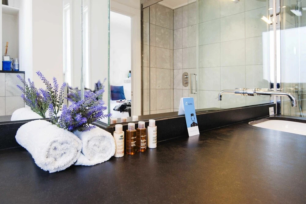 The Mayfair Cocoon - SME