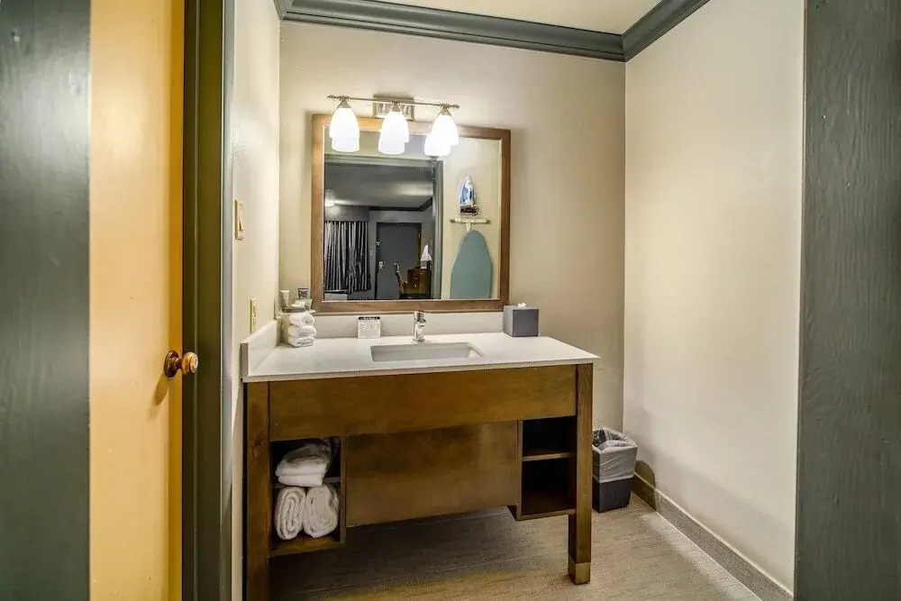 Rodeway Inn Compton