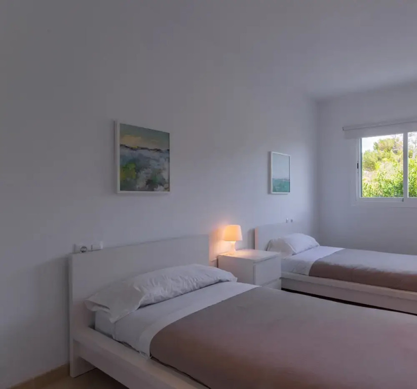 Mar 1 Family Villa near Beach