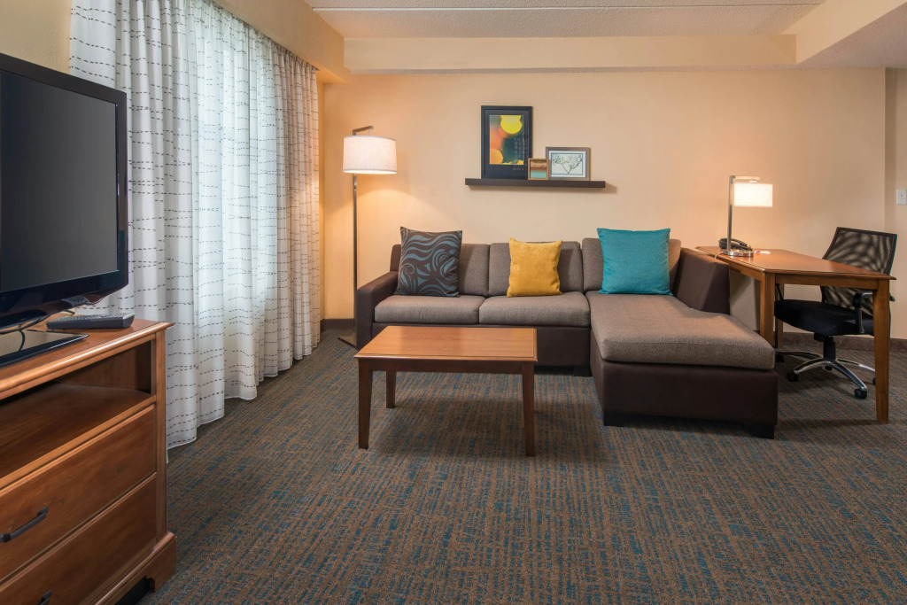 Residence Inn by Marriott Chesapeake Greenbrier