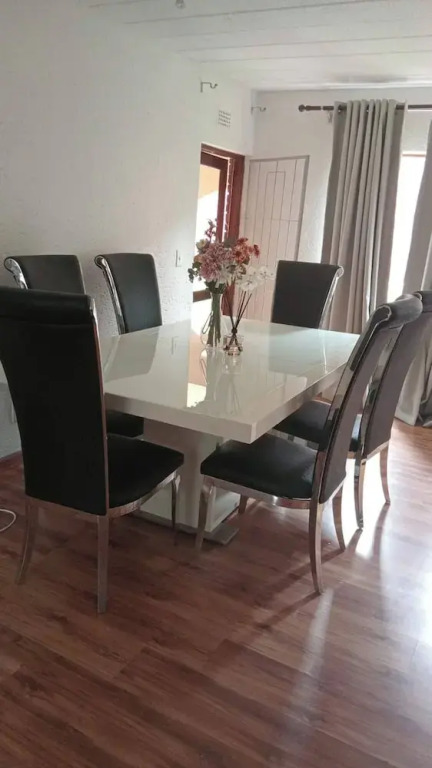 Ground flr 3bed Apartment Private Garden