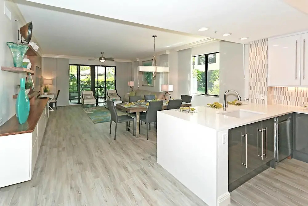 The Art of Modern  Living - Oversized Condo Apartment 3 BestStayz.1