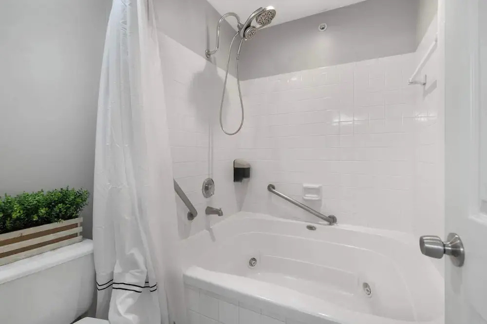 Catch the Sunrise - Branson Mo - Holiday Hills - 2bd Condo!