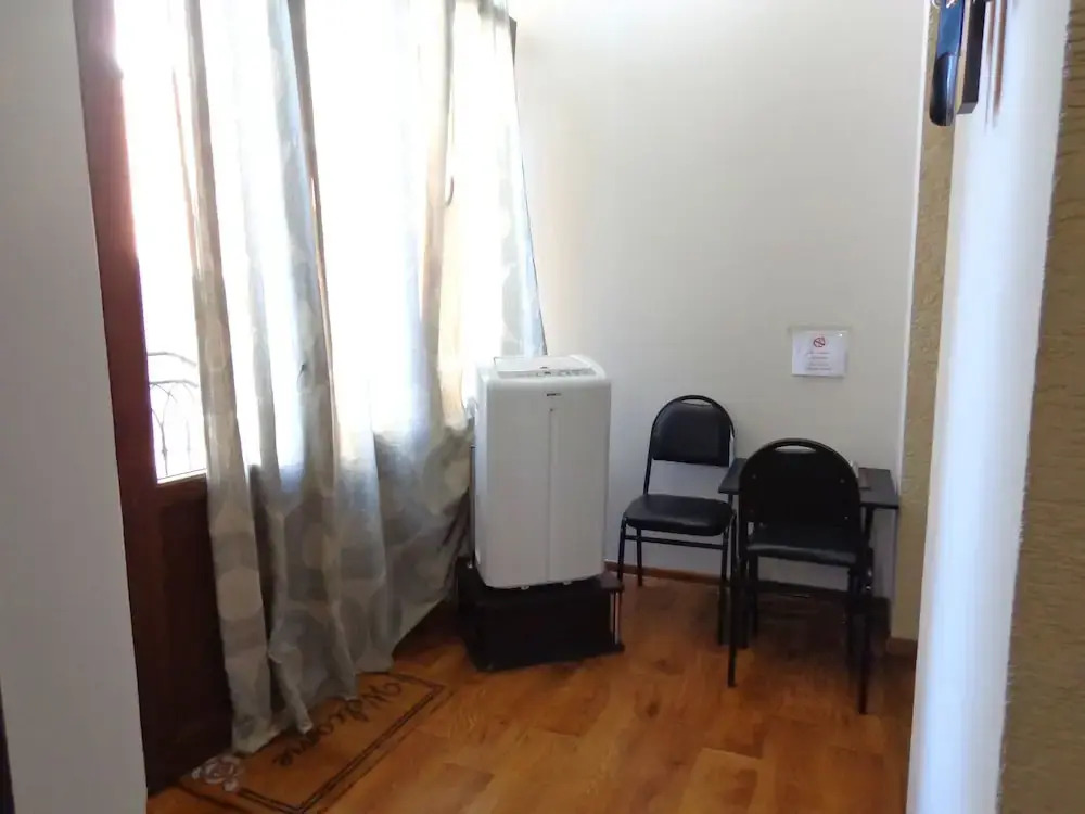 Old Meidan Hotel