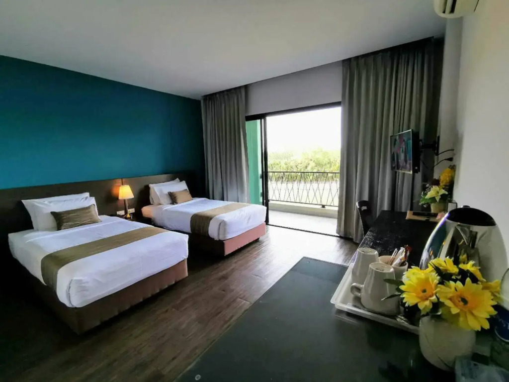 Coco View Hotel