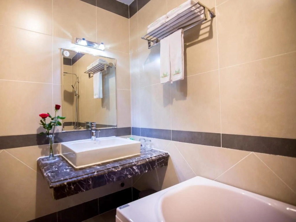 Saigon Night Hotel