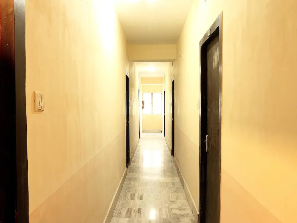 Hotel O Sarat Bose Road Formerly Shree Guest House
