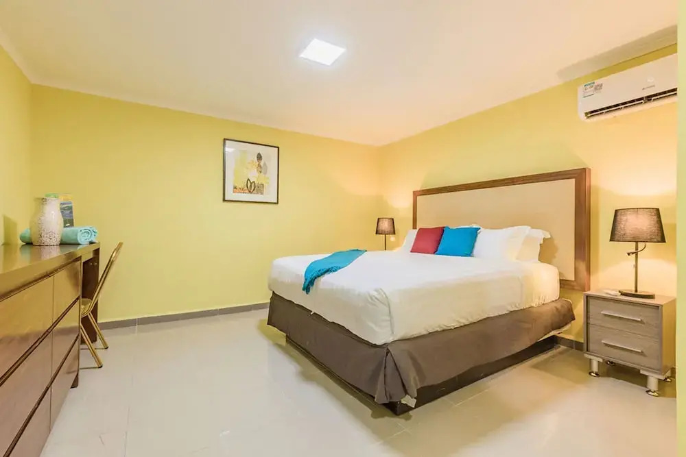 Rooi Santo Studio w King Size Bed Pool