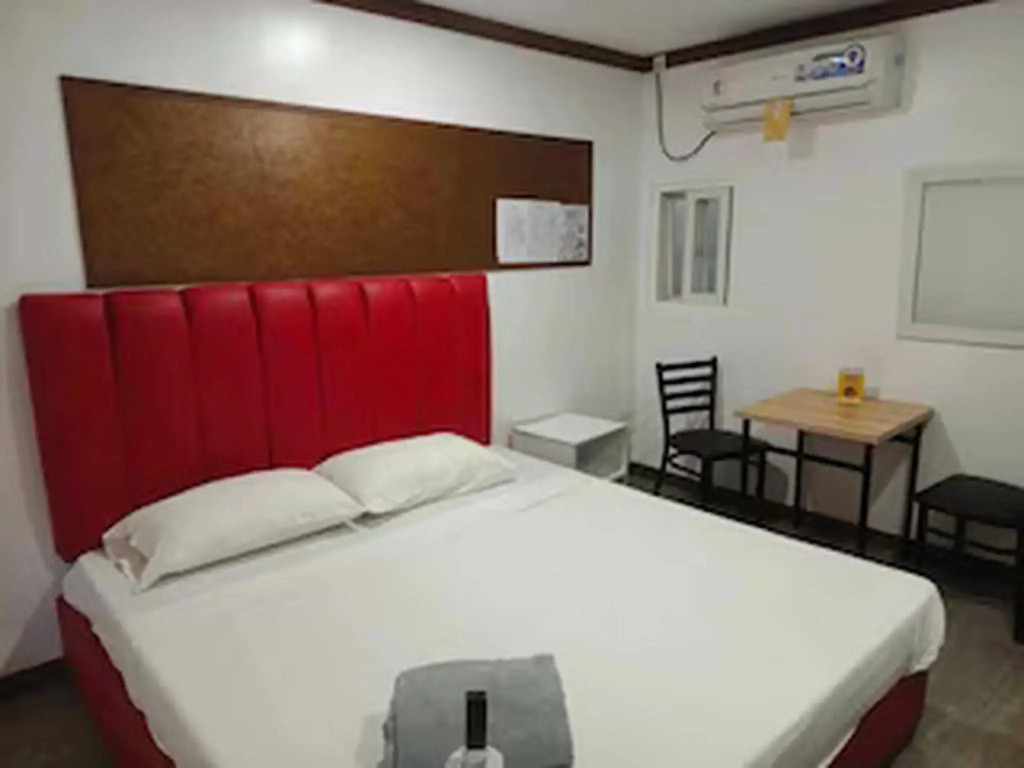 Collection O JM Lodge Near Clark Airport