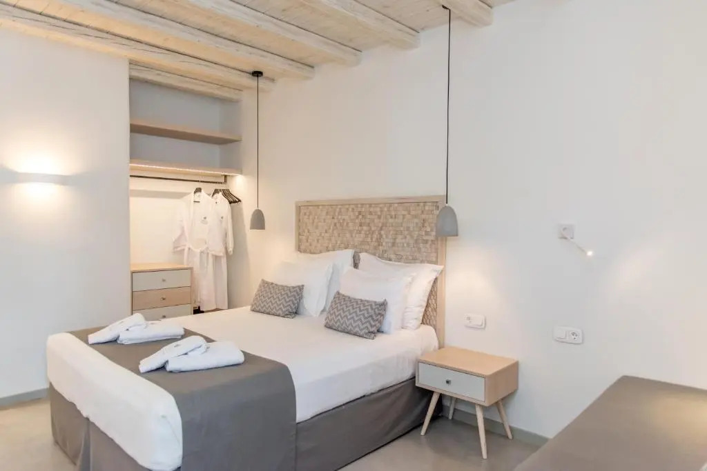 Lithos Luxury Suites