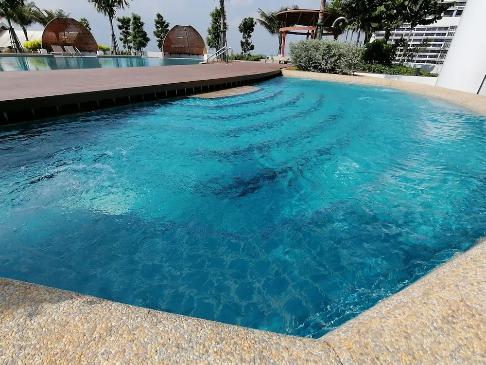 Almas Suites Puteri Harbour by Stayrene