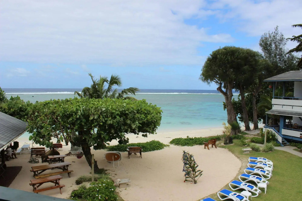 Aroa Beachside Resort