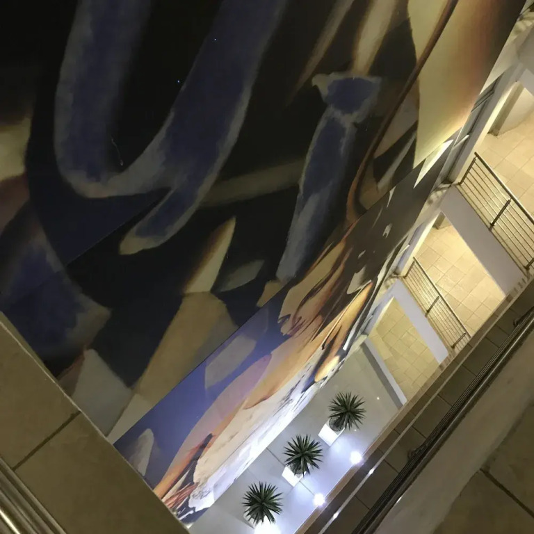First Divine Suites - Hydro Park