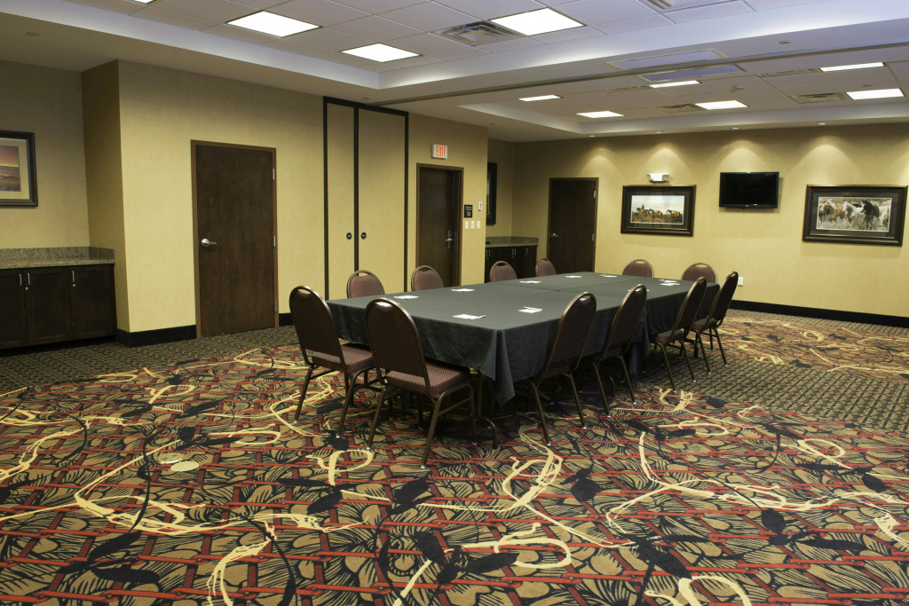 Hampton Inn & Suites Bismarck Northwest