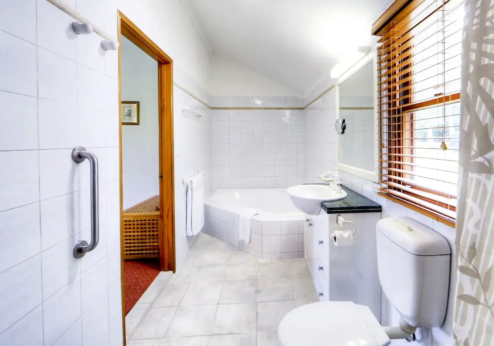 Forrester Court Cliff Top Cottages