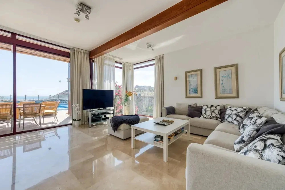 Chalet in Anfi Tauro Near Amadores Beach
