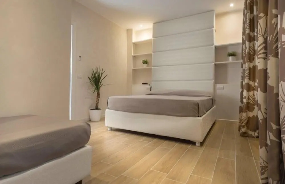 White Suite & Apartments