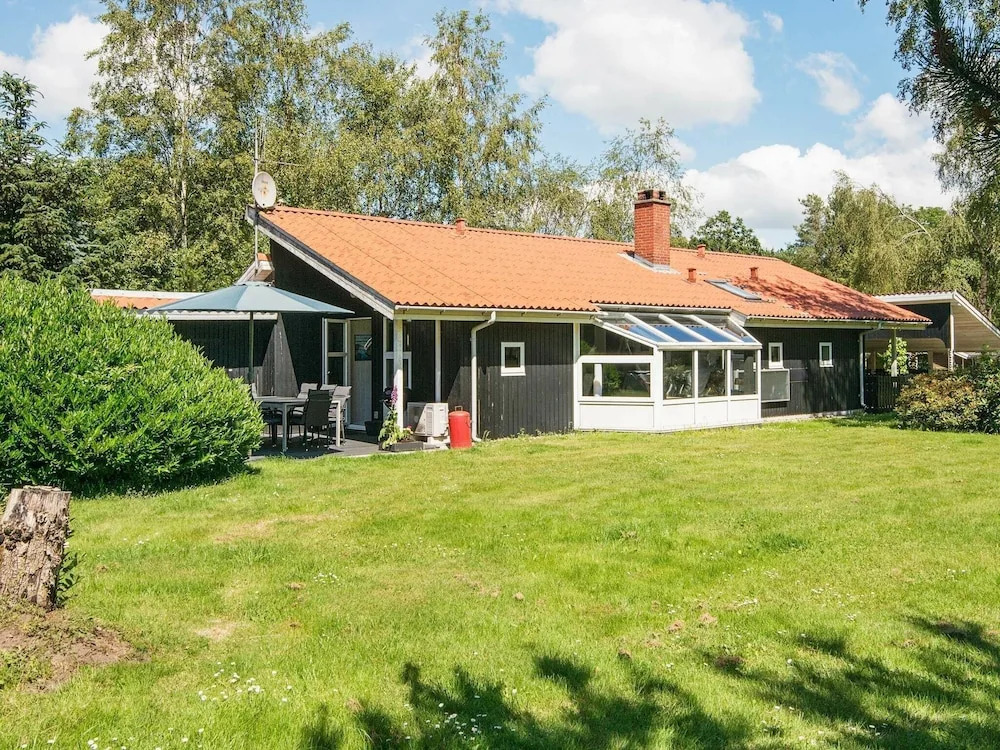 Alluring Holiday Home in Jutland With Sauna