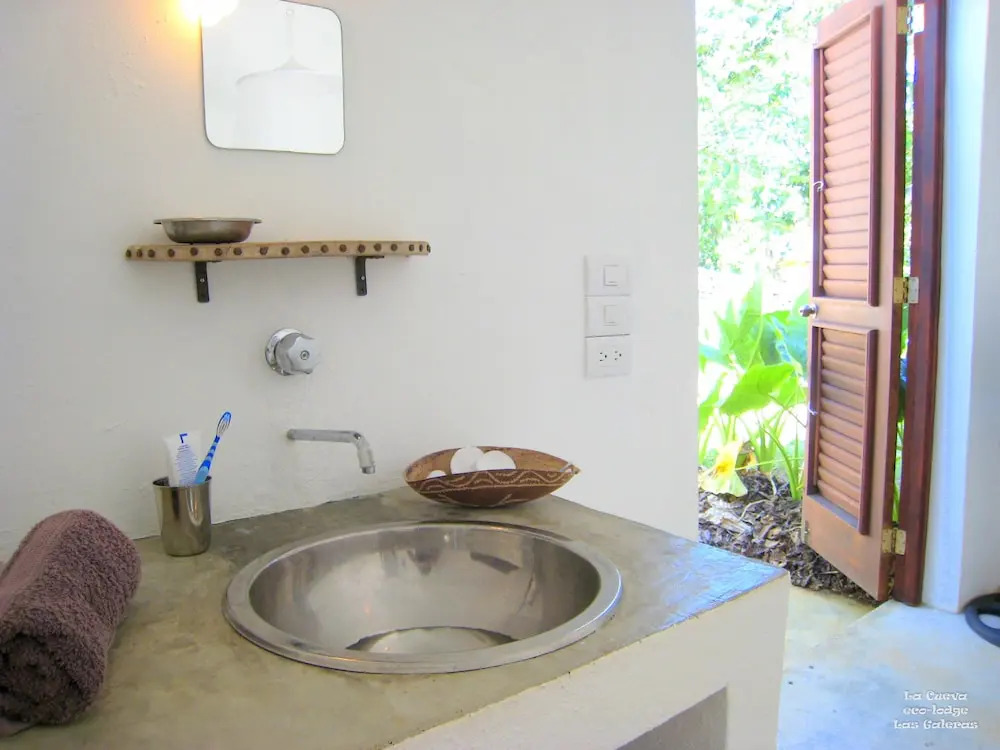 La Cueva Eco-Lodge