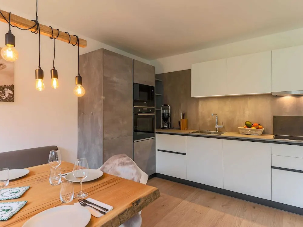 Chalet with 2 apartments in Gasteig in Tyrol