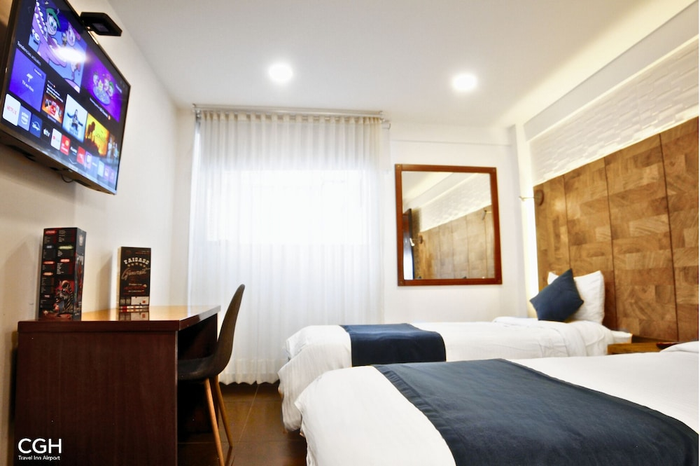 Hotel CGH Travel INN Airport