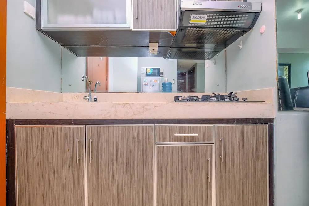 Simple And Comfort 2Br With Extra Room At Mt Haryono Square Apartment