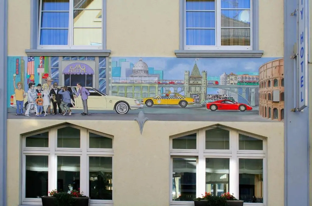 City Hotel