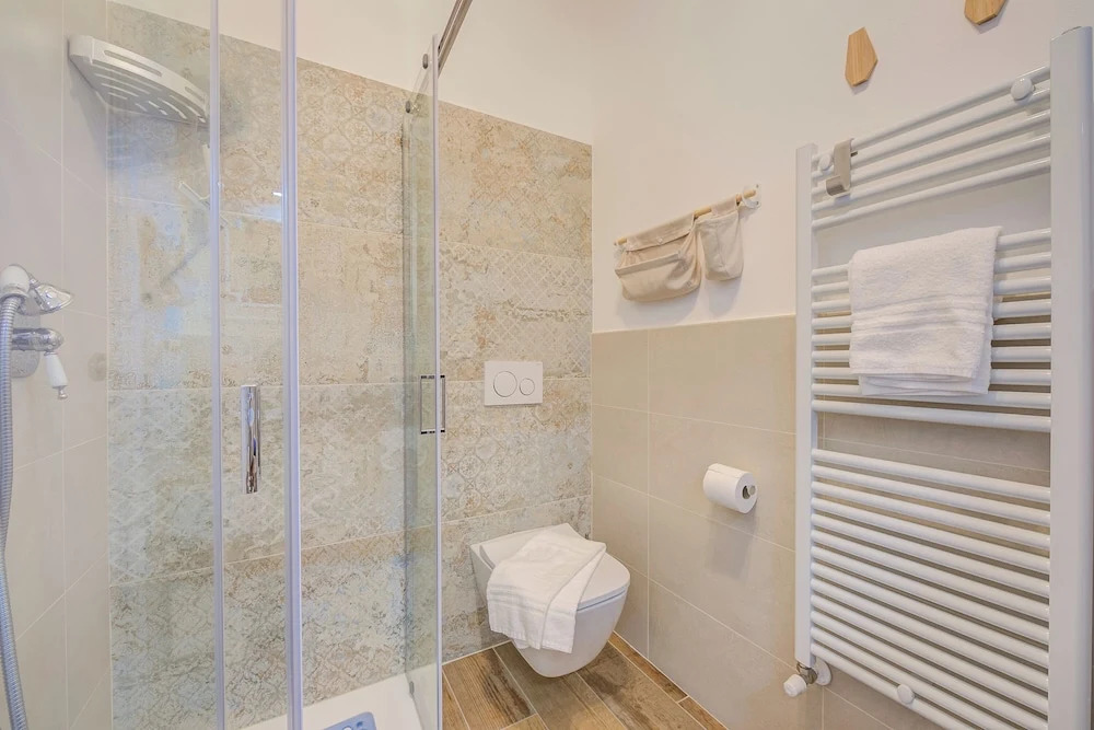 La Casa Accanto With Shared Pool