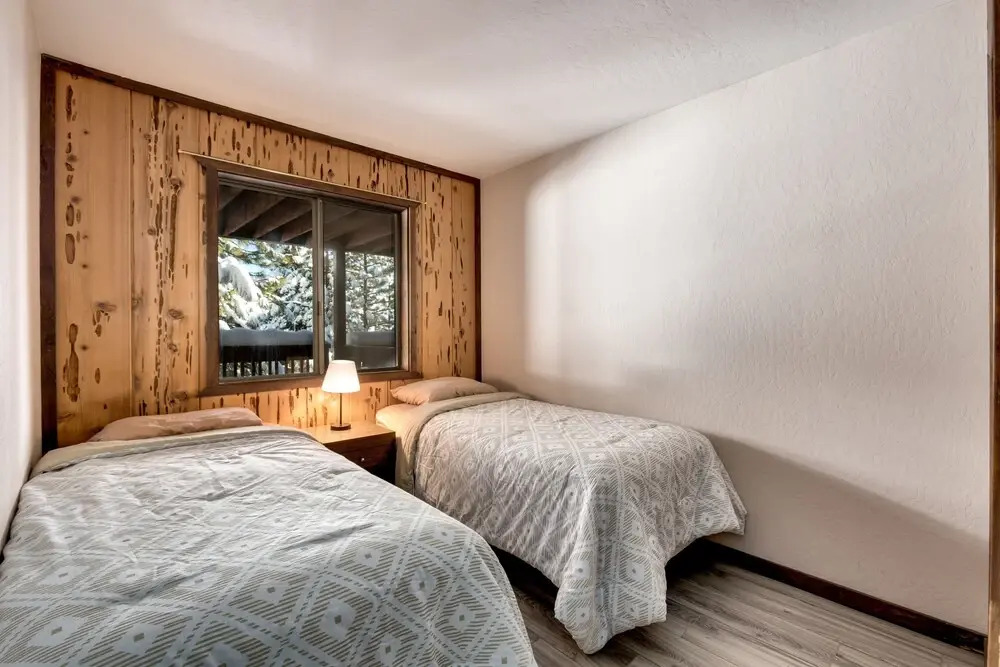 Snowflake Chalet 2 Bedroom Condo