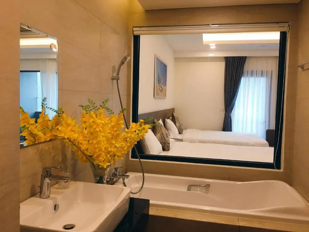 FLC SEA TOWER - 4 SEASONS APARTMET 12pax
