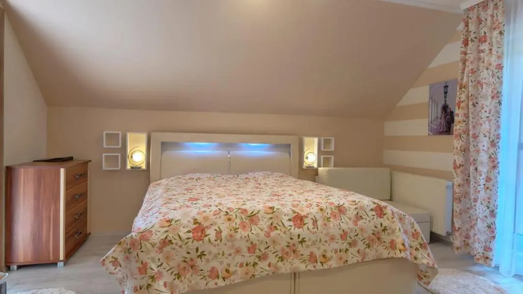 Balaton Fantasy Villa