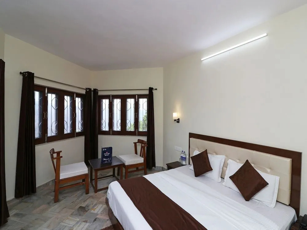 OYO 12853 The Kings Kalandi Resort
