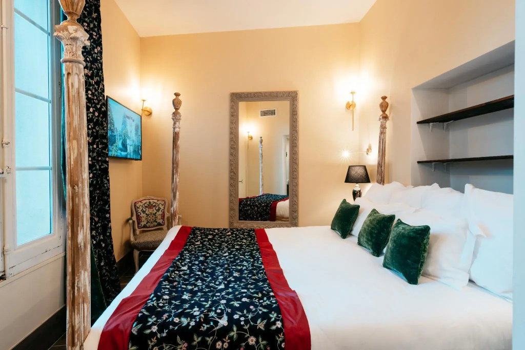 Le Clos Violette et Le 11 DAglaé - Appart Hôtel de Charme Design de Luxe